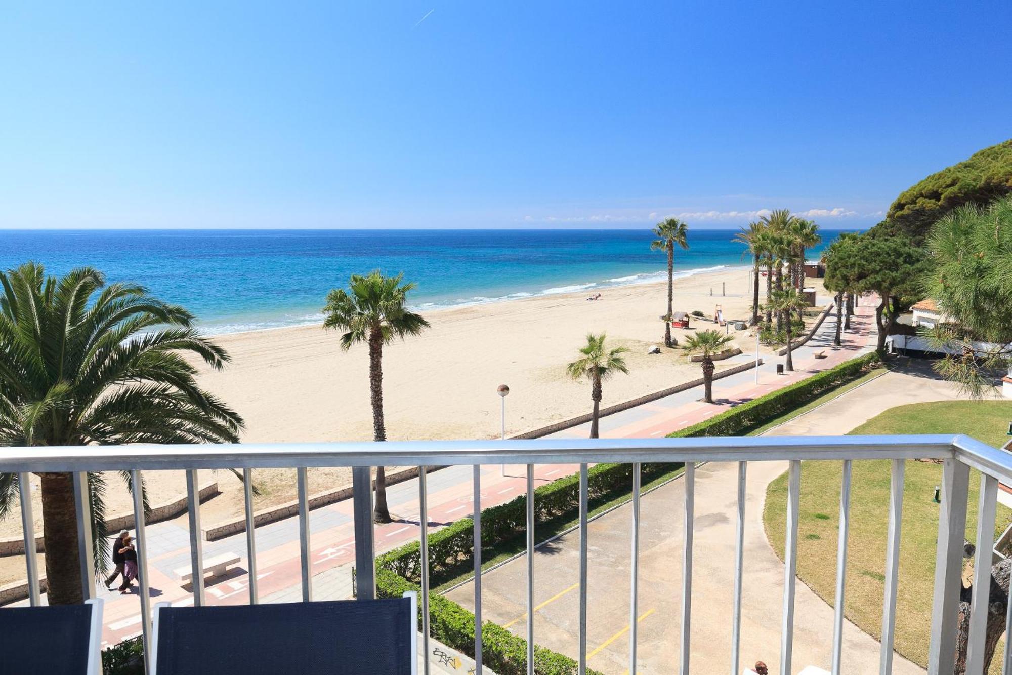 Uhc Dms Family Apartments Cambrils Exterior foto